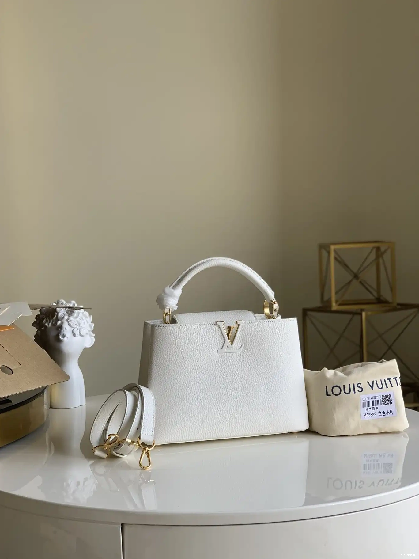 VUITTON LOUIS CAPUCINES BB 0531